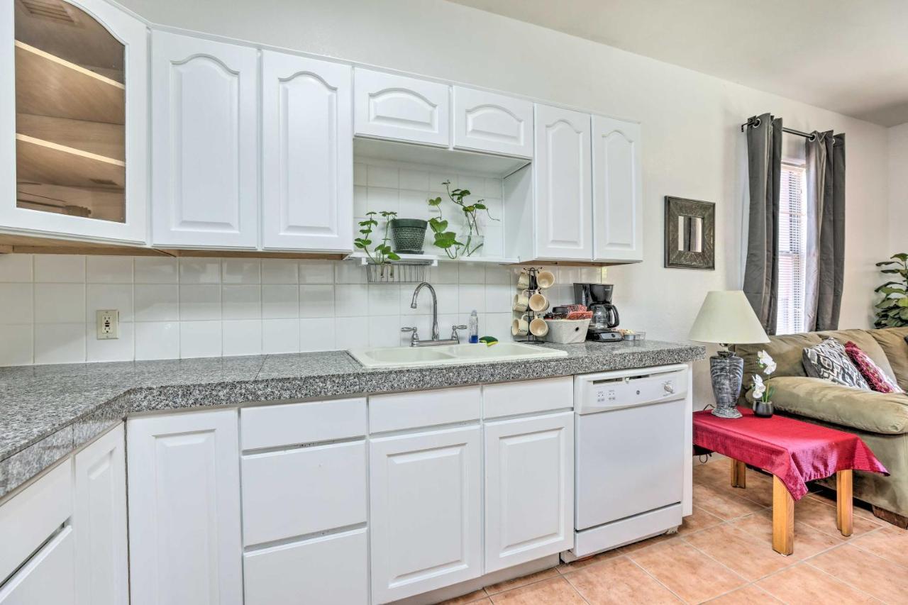 Cozy And Relaxing Eloy Apartment With Pool Access Dış mekan fotoğraf