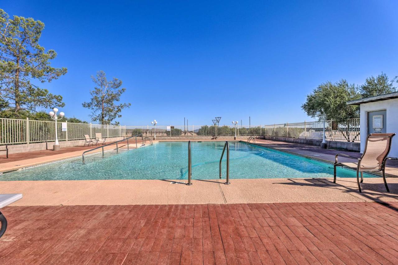Cozy And Relaxing Eloy Apartment With Pool Access Dış mekan fotoğraf